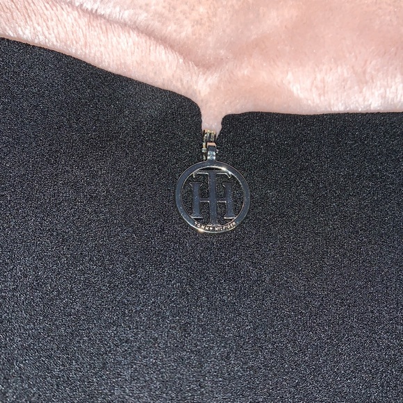 Tommy Hilfiger - Picture 4 of 4